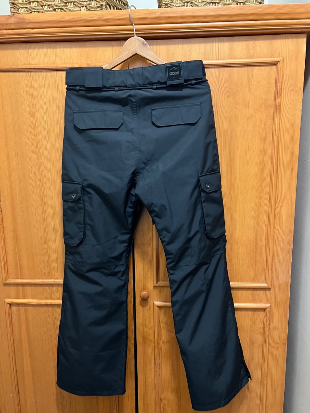 Dope Snow Black Cargo Ski Snowboard Pants XS - Picture 2 of 3